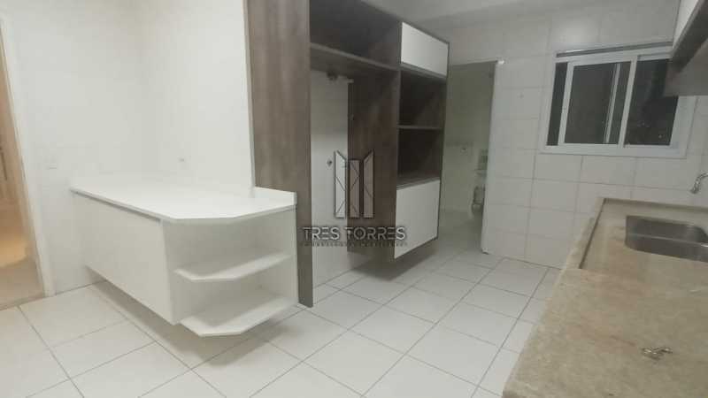 Apartamento à venda com 4 quartos, 162m² - Foto 16