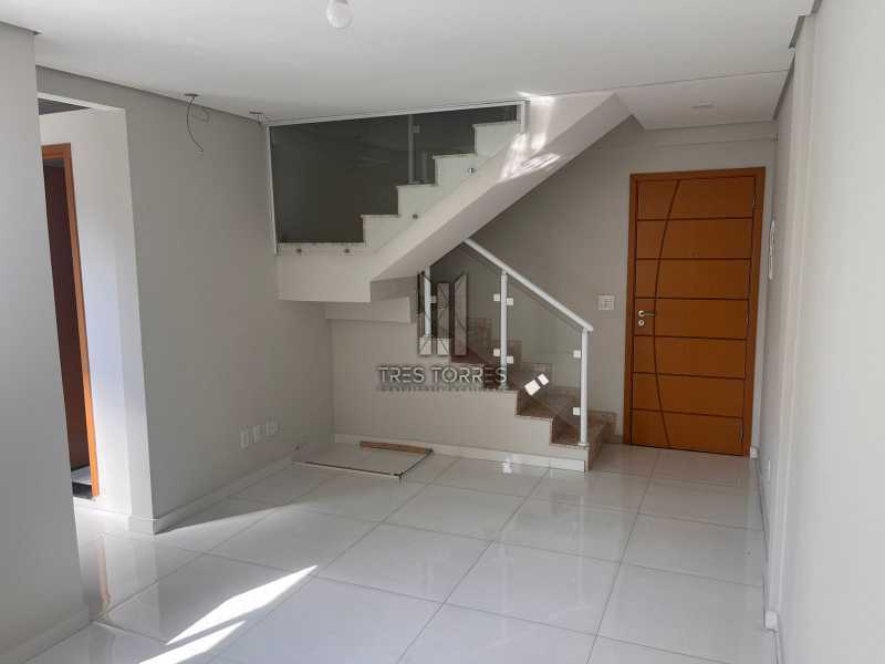 Apartamento à venda com 2 quartos, 99m² - Foto 2