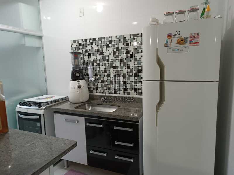 Apartamento à venda com 2 quartos, 49m² - Foto 2