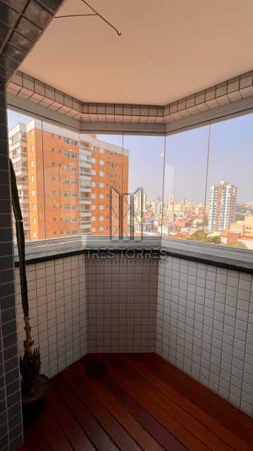 Apartamento para alugar com 3 quartos, 150m² - Foto 7