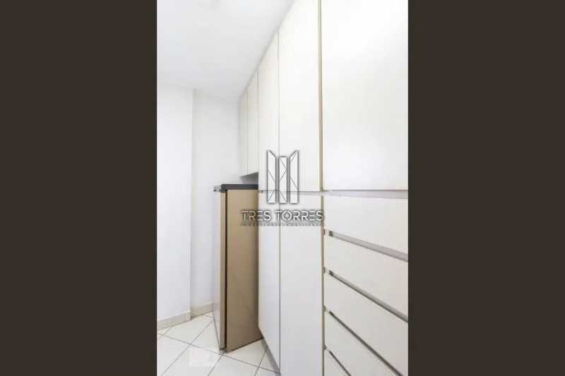 Apartamento à venda com 3 quartos, 123m² - Foto 18