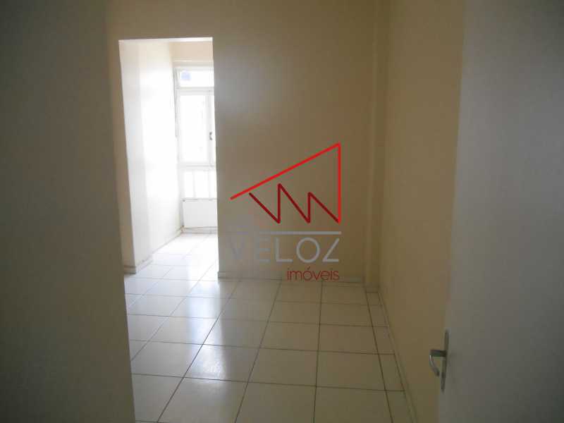 Apartamento à venda com 2 quartos, 66m² - Foto 10