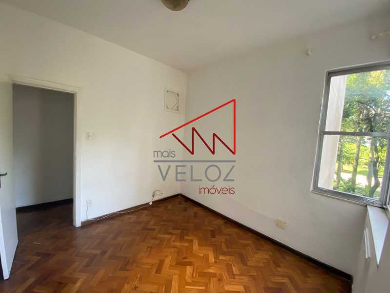 Apartamento à venda com 3 quartos, 150m² - Foto 8