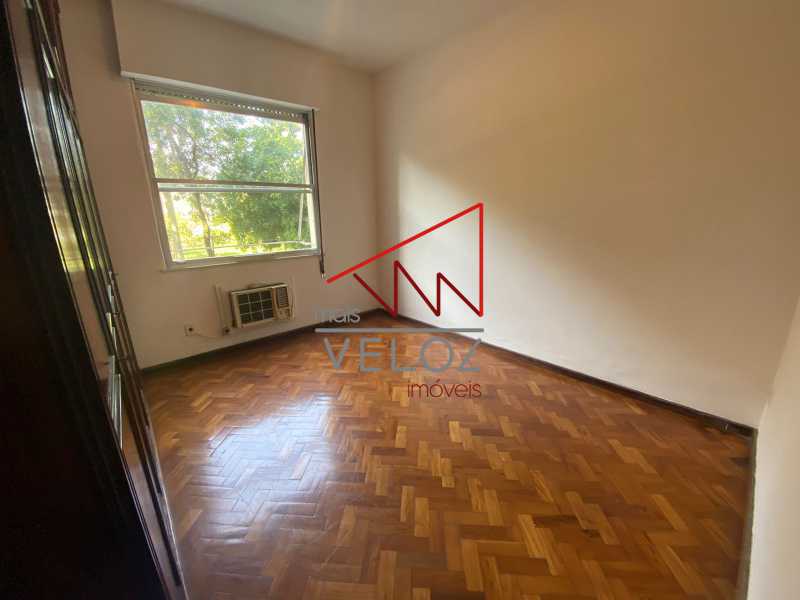 Apartamento à venda com 3 quartos, 150m² - Foto 10