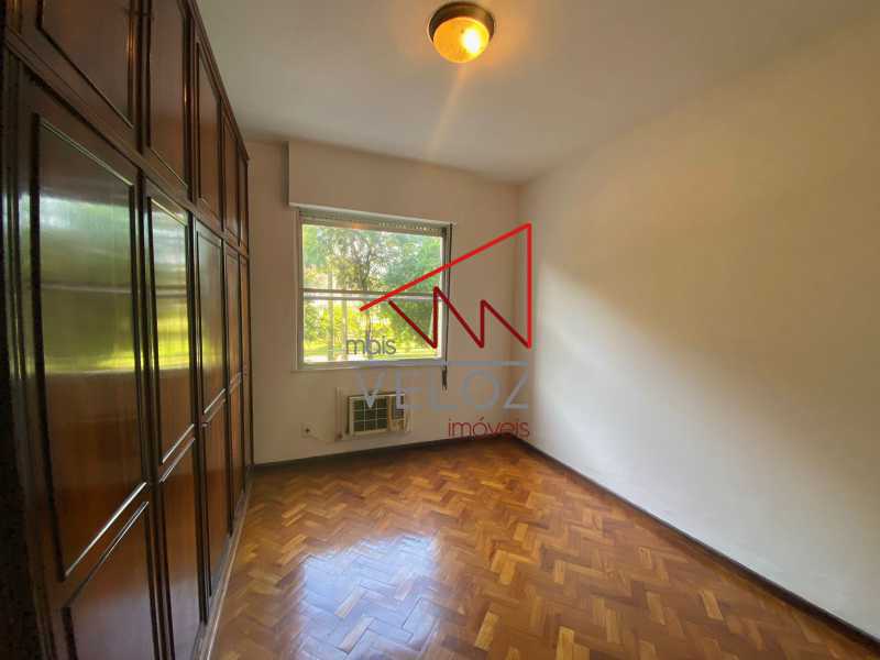 Apartamento à venda com 3 quartos, 150m² - Foto 14