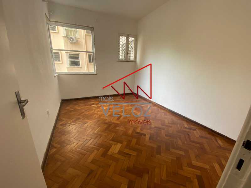 Apartamento à venda com 3 quartos, 150m² - Foto 15