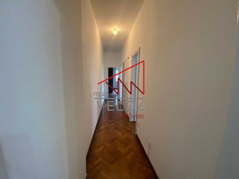 Apartamento à venda com 3 quartos, 150m² - Foto 17