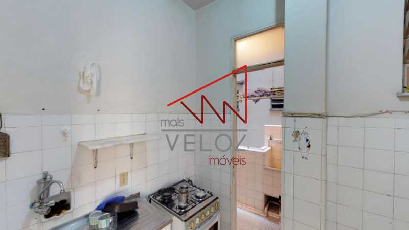 Apartamento à venda com 2 quartos, 75m² - Foto 13