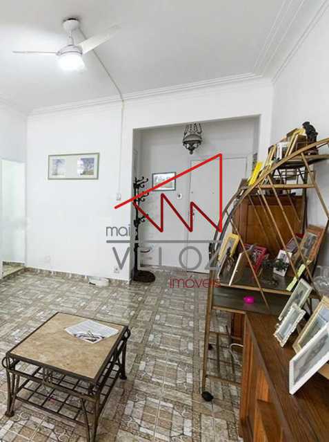 Apartamento à venda com 3 quartos, 140m² - Foto 3