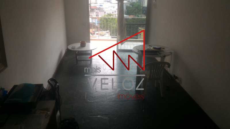 Apartamento à venda com 2 quartos, 78m² - Foto 2