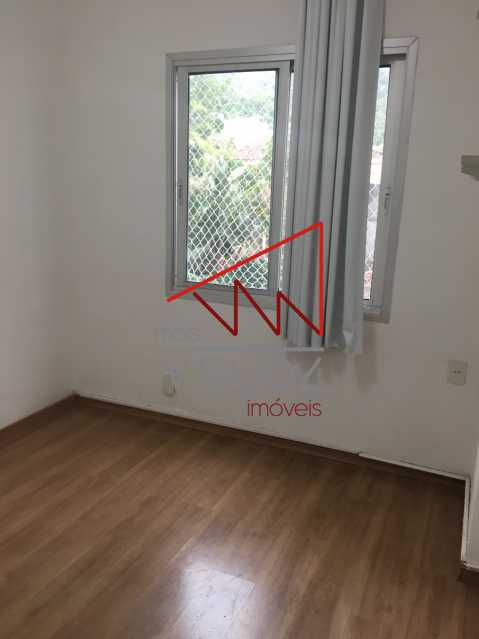 Apartamento à venda com 2 quartos, 70m² - Foto 3