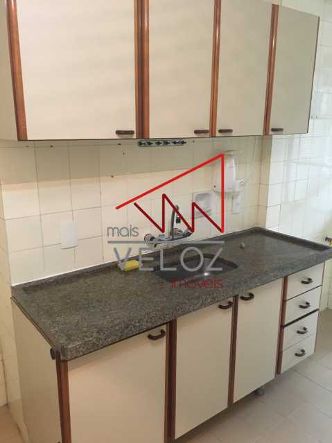 Apartamento à venda com 2 quartos, 70m² - Foto 8