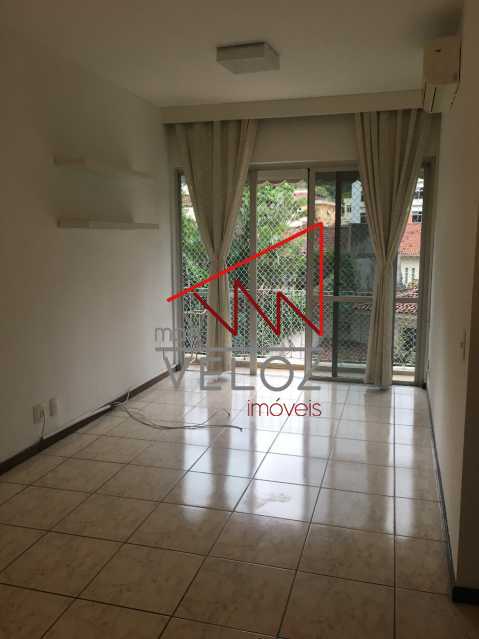 Apartamento à venda com 2 quartos, 70m² - Foto 18