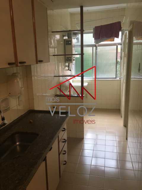 Apartamento à venda com 2 quartos, 70m² - Foto 23