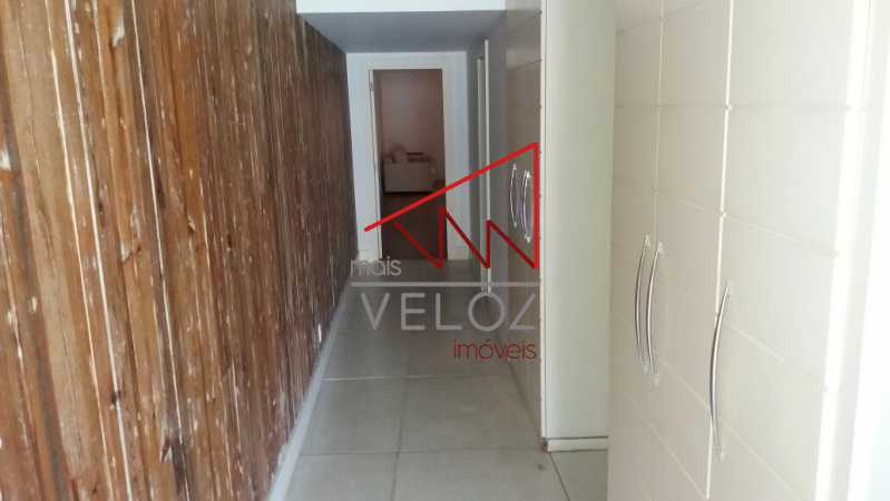 Apartamento à venda com 3 quartos, 240m² - Foto 5