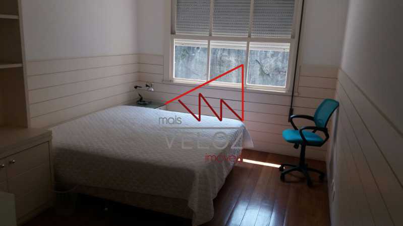 Apartamento à venda com 3 quartos, 240m² - Foto 9