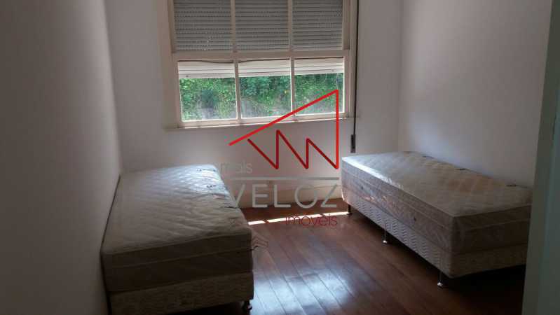 Apartamento à venda com 3 quartos, 240m² - Foto 19