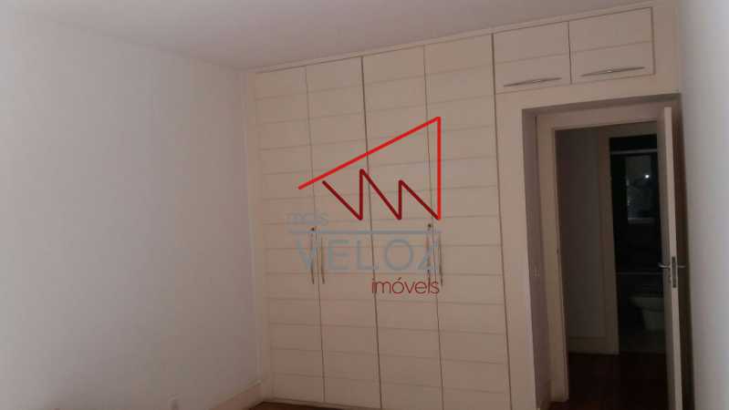 Apartamento à venda com 3 quartos, 240m² - Foto 20