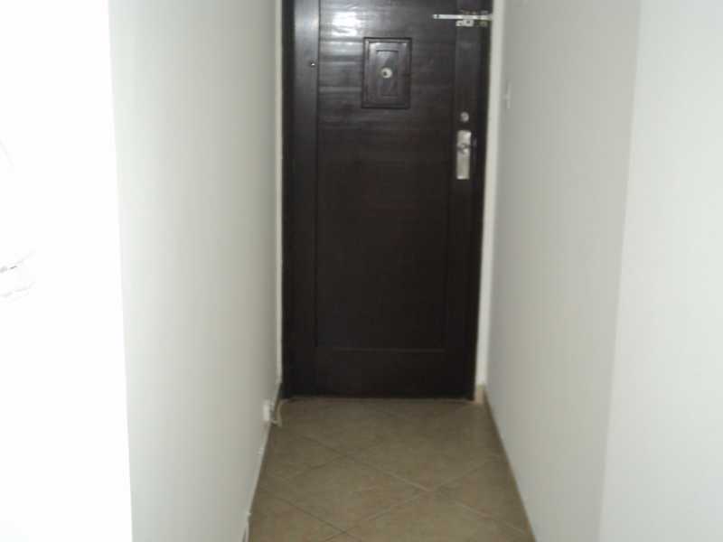 Apartamento à venda com 1 quarto, 45m² - Foto 18