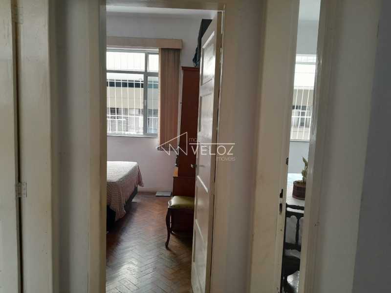 Apartamento à venda com 1 quarto, 42m² - Foto 1