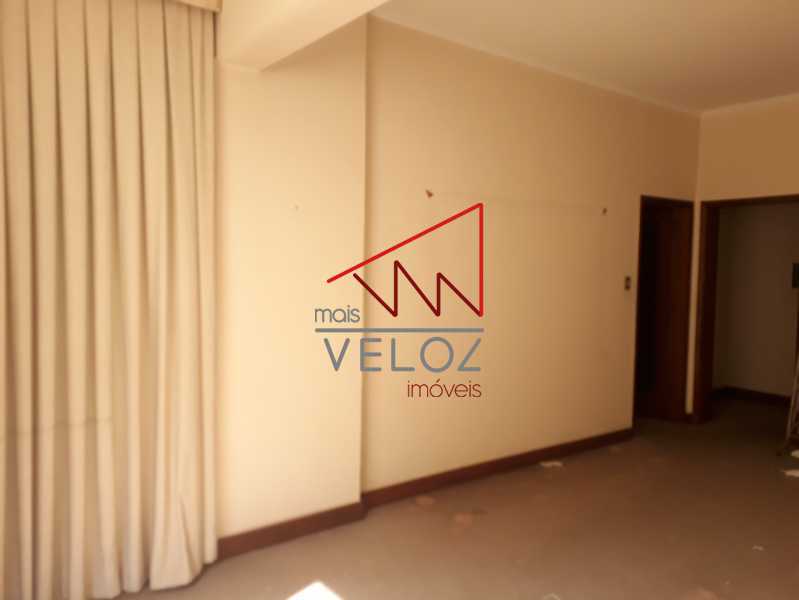 Apartamento à venda com 3 quartos, 120m² - Foto 3