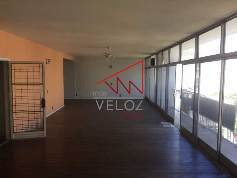 Apartamento à venda com 4 quartos, 300m² - Foto 5