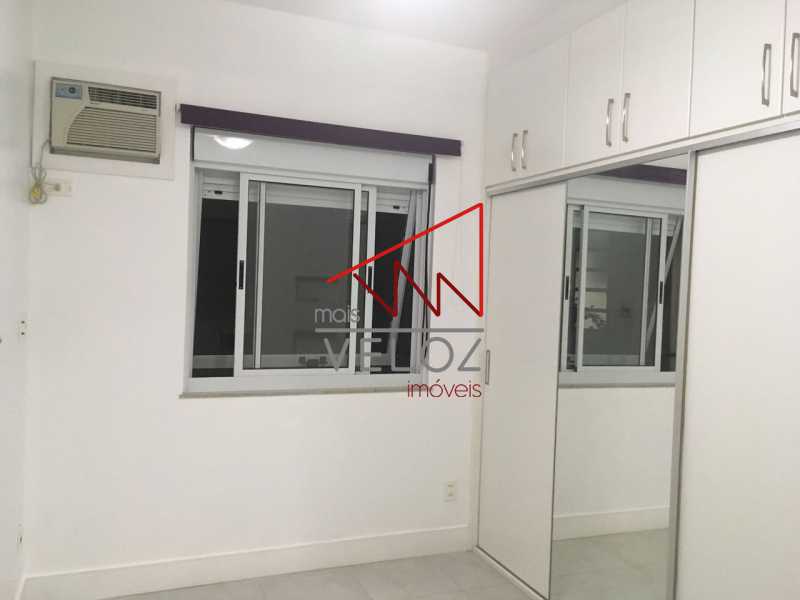 Apartamento à venda com 2 quartos, 120m² - Foto 2