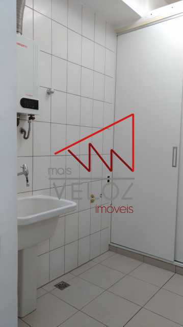 Apartamento à venda com 2 quartos, 120m² - Foto 3