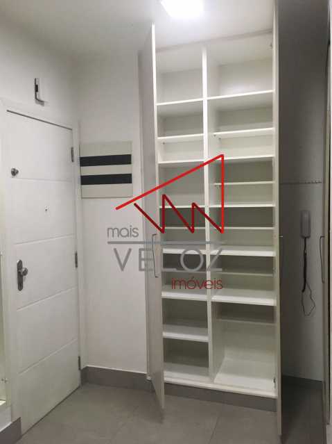 Apartamento à venda com 2 quartos, 120m² - Foto 28