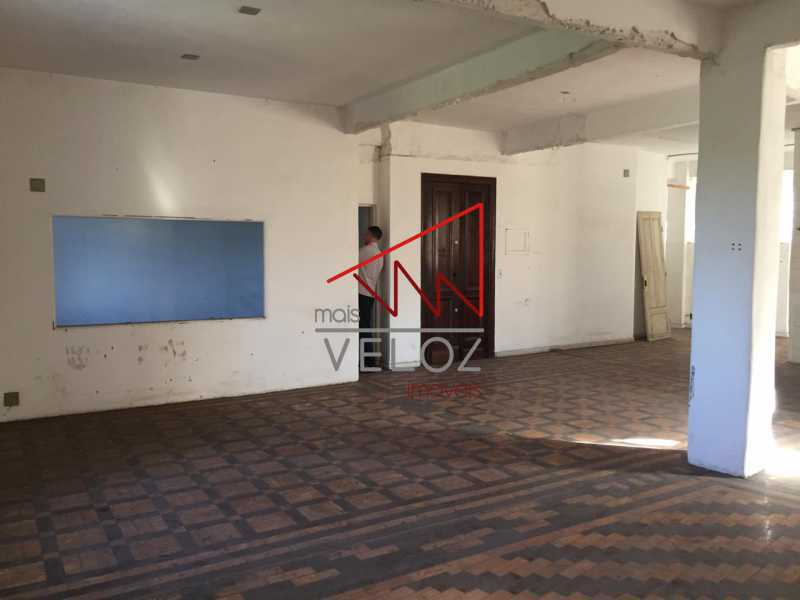 Apartamento à venda com 3 quartos, 220m² - Foto 16