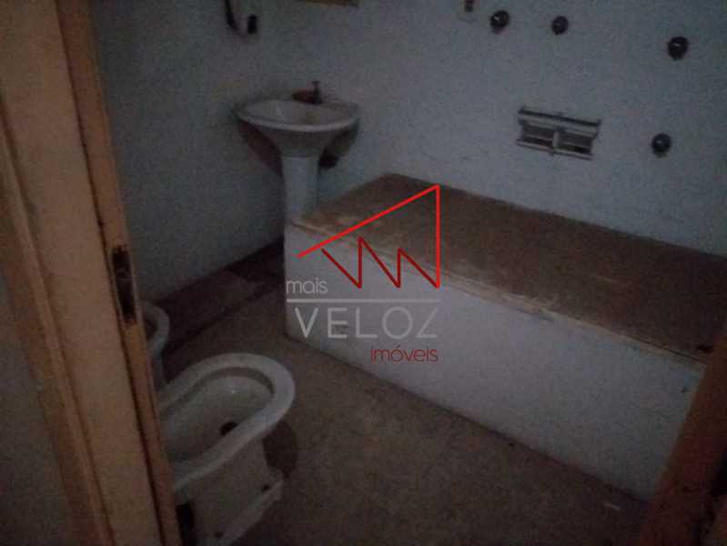 Apartamento à venda com 3 quartos, 220m² - Foto 19