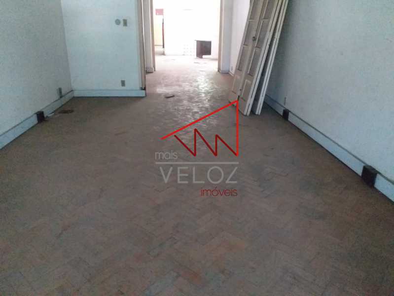 Apartamento à venda com 3 quartos, 220m² - Foto 26