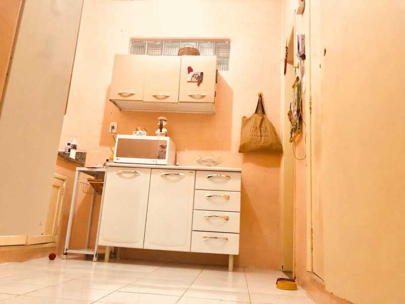 Apartamento à venda com 2 quartos, 70m² - Foto 14