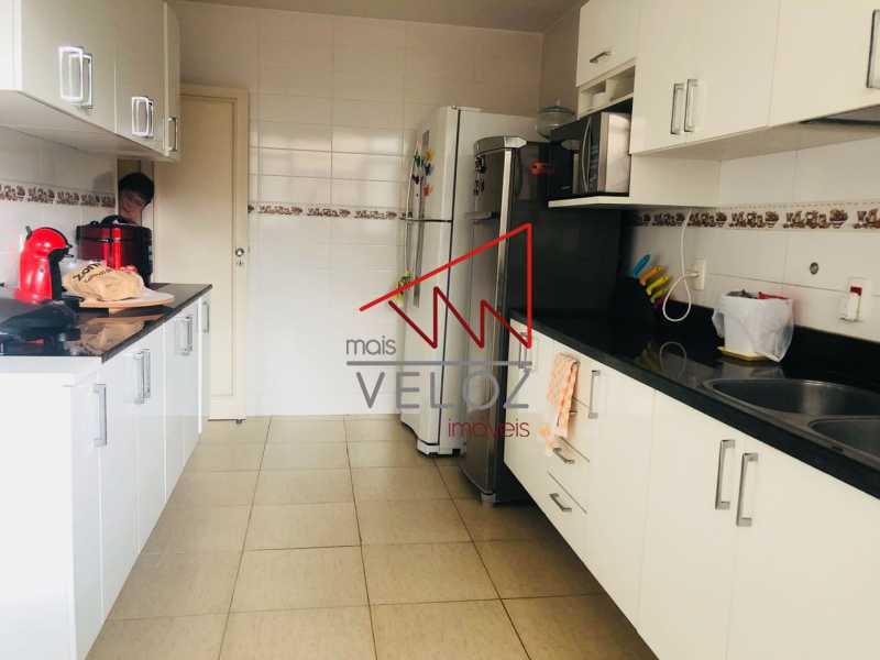 Apartamento à venda com 4 quartos, 252m² - Foto 20