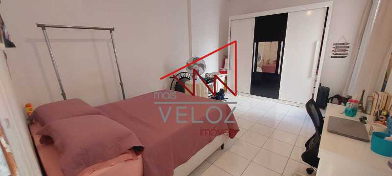 Apartamento à venda com 3 quartos, 107m² - Foto 11