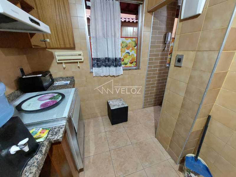 Apartamento à venda com 2 quartos, 65m² - Foto 17