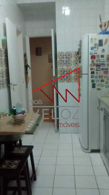 Apartamento à venda com 2 quartos, 75m² - Foto 27