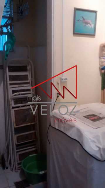 Apartamento à venda com 2 quartos, 75m² - Foto 47