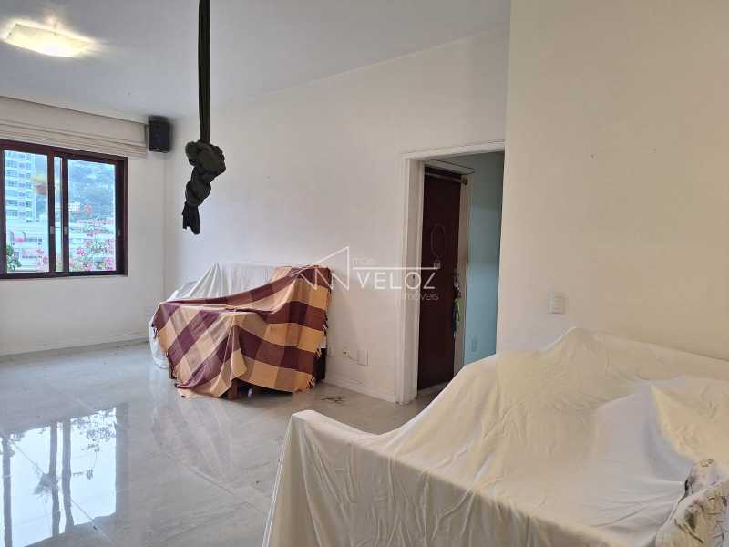 Apartamento à venda com 3 quartos, 225m² - Foto 12