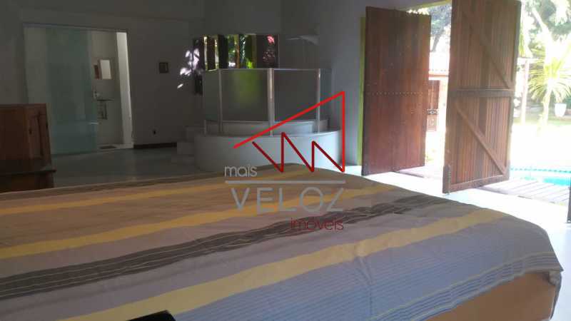 Casa à venda com 5 quartos, 250m² - Foto 5