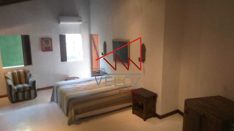 Casa à venda com 5 quartos, 250m² - Foto 10