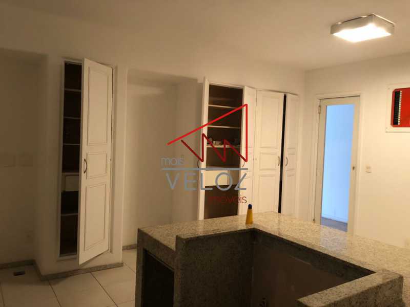 Apartamento à venda com 4 quartos, 280m² - Foto 25