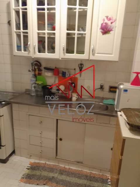 Apartamento à venda com 3 quartos, 90m² - Foto 2