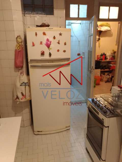 Apartamento à venda com 3 quartos, 90m² - Foto 17