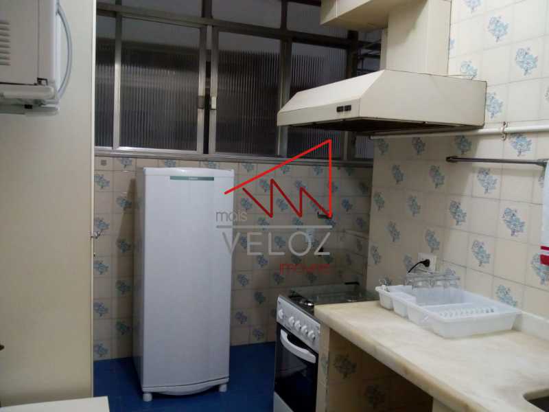 Apartamento à venda com 2 quartos, 65m² - Foto 17