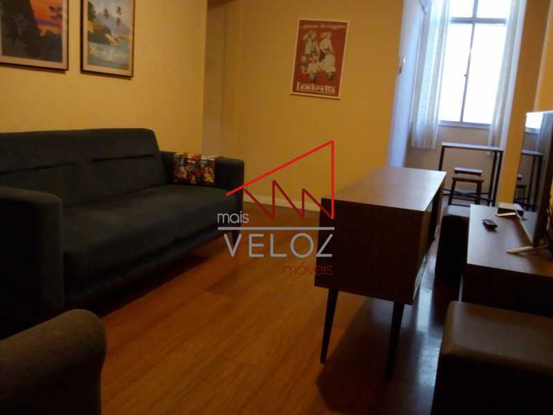 Apartamento à venda com 2 quartos, 65m² - Foto 2