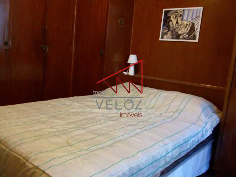 Apartamento à venda com 2 quartos, 65m² - Foto 11