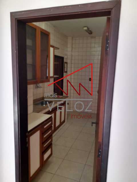 Apartamento à venda com 2 quartos, 80m² - Foto 11