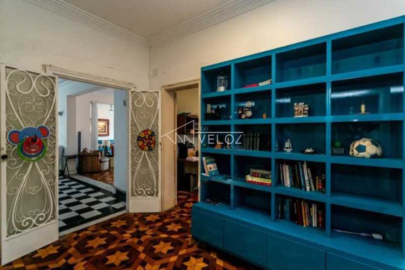 Apartamento à venda com 5 quartos, 290m² - Foto 12