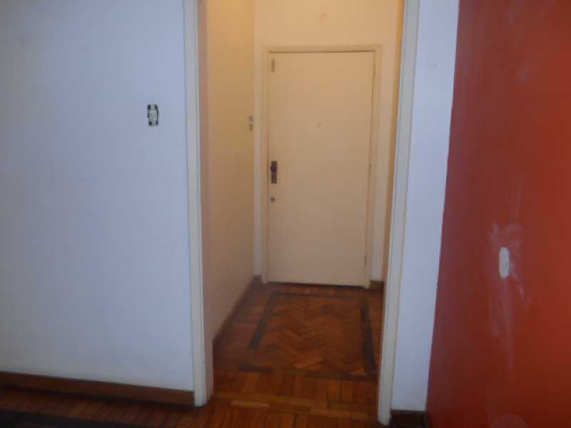 Apartamento à venda com 3 quartos, 158m² - Foto 3